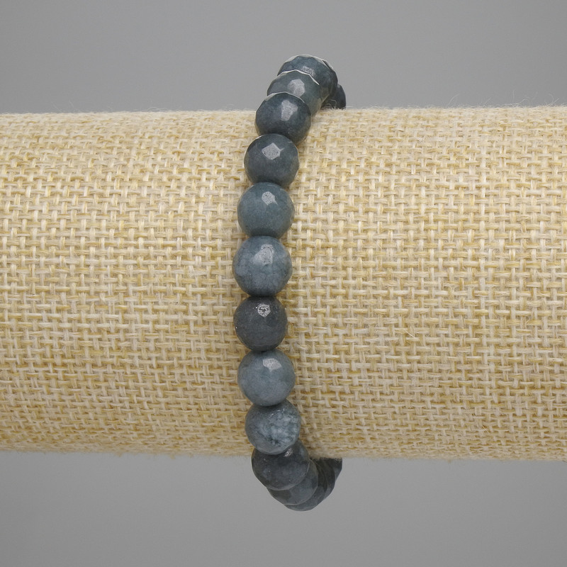 Bransoletka z iolitu – fasetowana kulka 8 mm, długość 18 cm, elastyczna