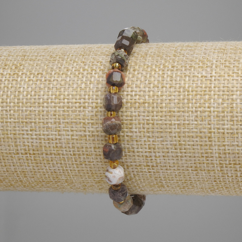 Bransoletka pejzażowa z jaspisu, fasetowana kostka 6×6 mm ±, koraliki 3 mm ±, długość 18 cm ±, na elastycznej gumce