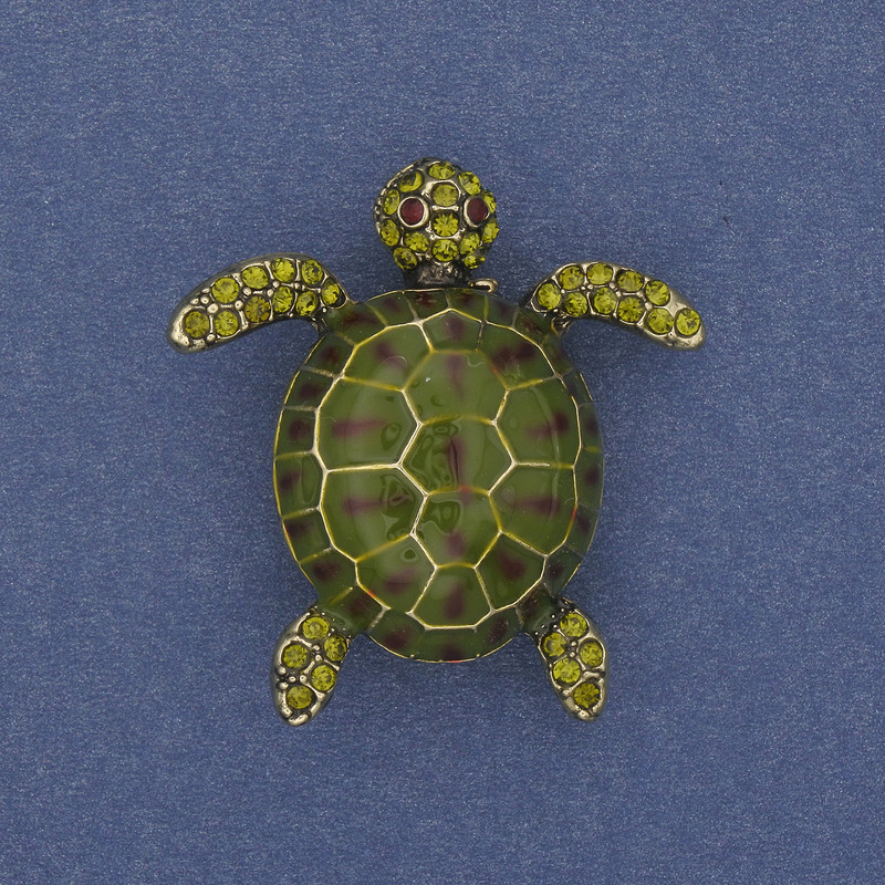 Broszka – żółw, zielona emalia, z kryształkami, metal złocisty, 35×32 mm