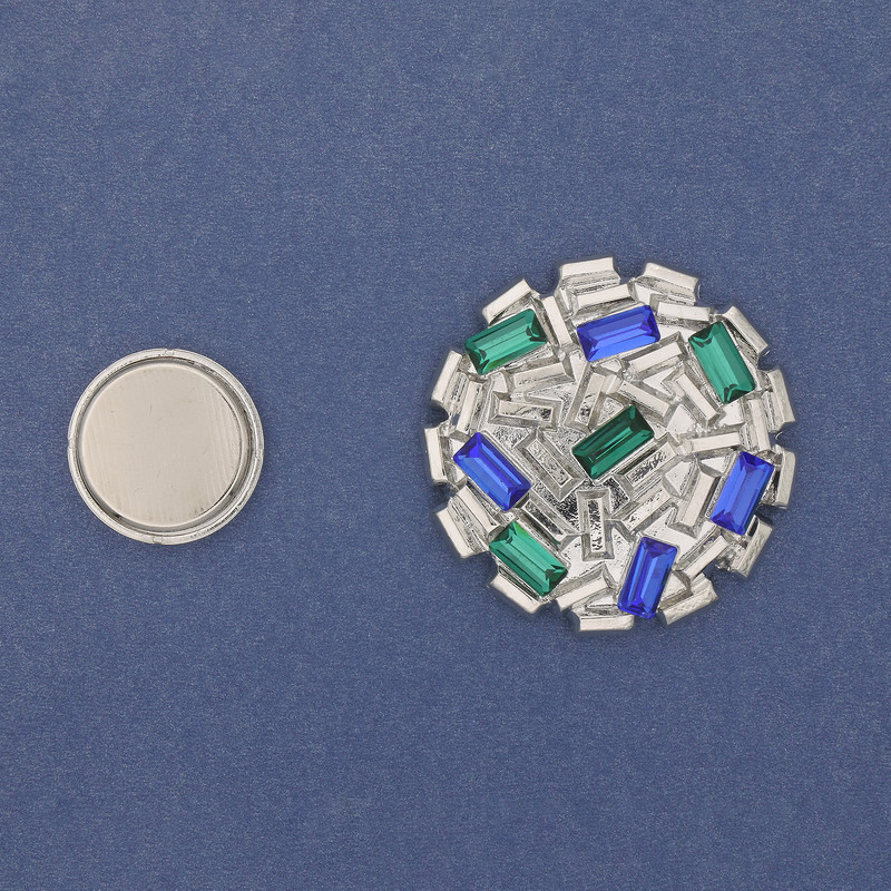Broszka na magnesie Akcent, kolorowe kryształki, srebrzysty metal, 40 mm+