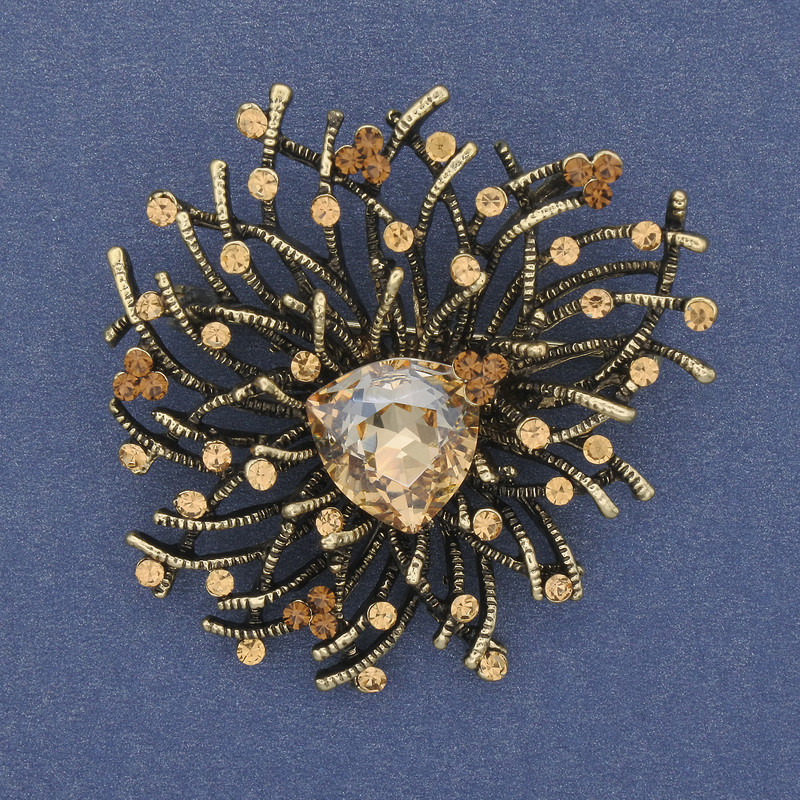 Broszka-wisiorek Akcent z żółtym kryształem, żółtymi kryształkami, metal złocisty, 47×42 mm+
