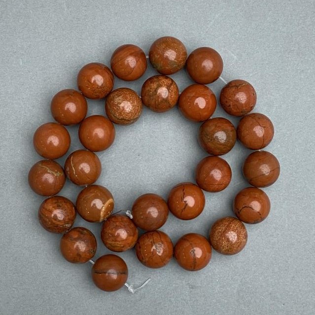 Koraliki z czerwonego jaspisu – gładkie kuleczki, średnica 14 mm, długość 39 cm, +- na żyłce