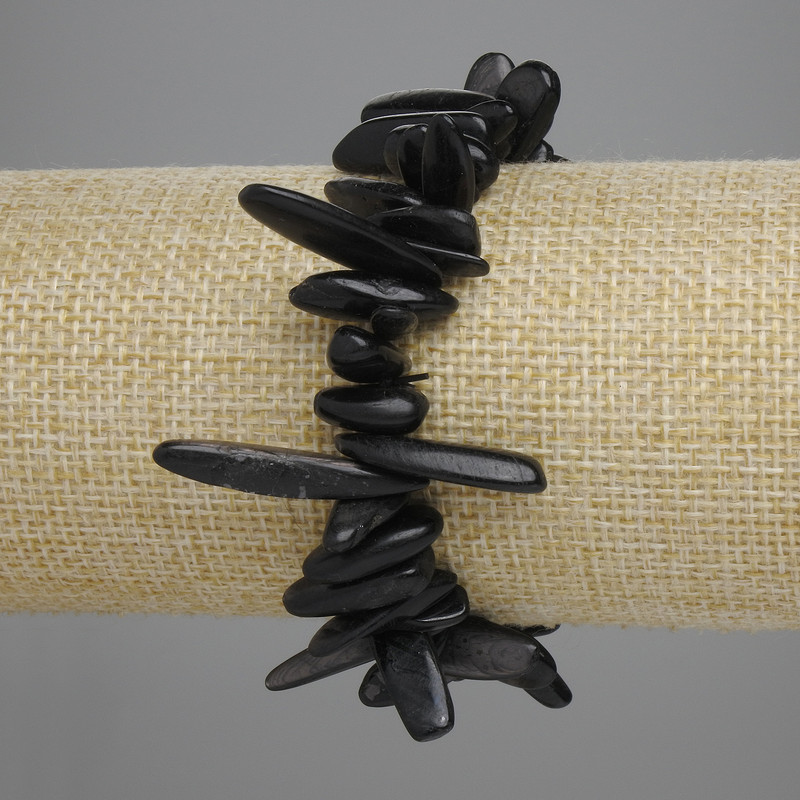 Bransoletka z obsydianu – drobinki 'igła', średnica 10–20×3–5 mm, długość 18 cm ±, na elastycznej gumce