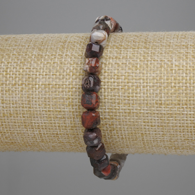 Bransoletka z jaspisu fasetowana kostka 7×7 mm, długość 18 cm, elastyczna