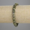Bransoletka ze serpentynu, fasetowane kostki o wymiarach 6×6 mm, długość 18 cm, elastyczna