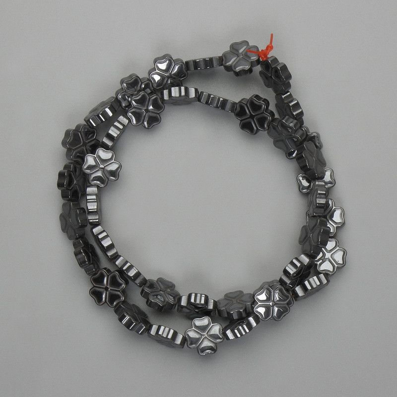 Koraliki hematytu w kształcie czterolistnej koniczyny 10×10 mm, długość ok. 41 cm