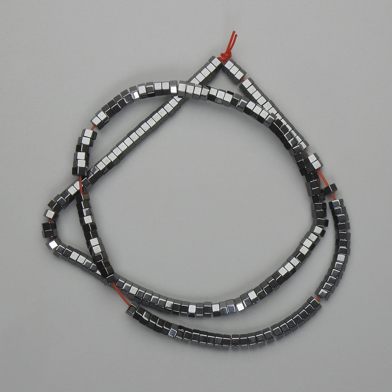 Koraliki hematytu fasetowane w kształcie rondela 4×2 mm+-, długość 39 cm+