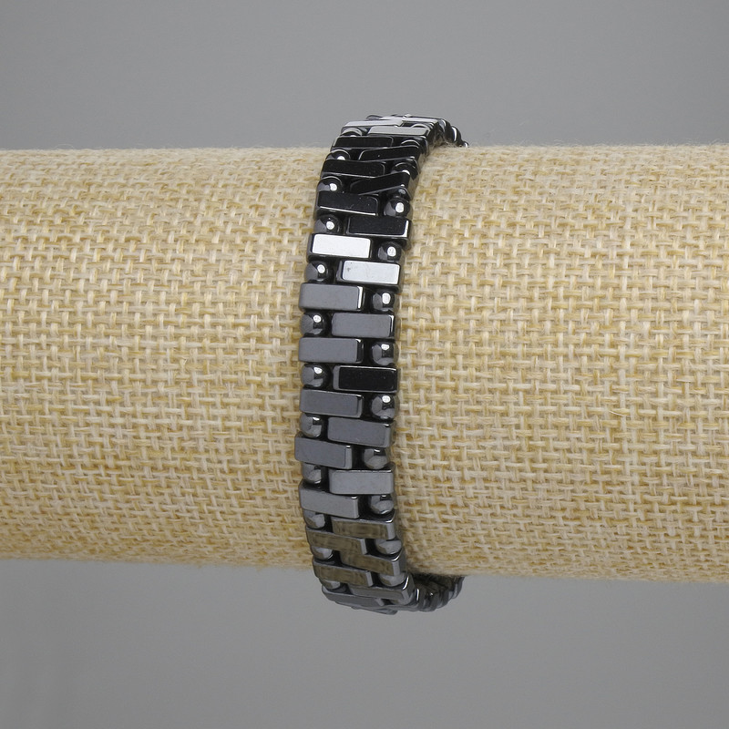 Bransoletka z hematytu 11×3 mm +- kuleczki 3 mm +-, długość 18 cm +- na elastycznej gumce