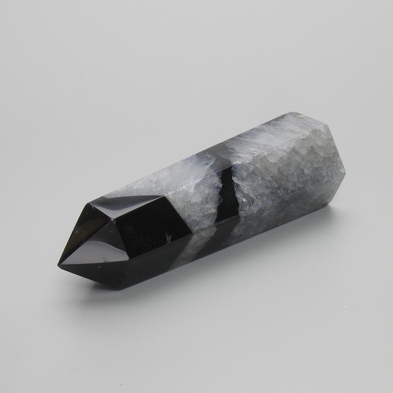 Pamiątkowy ołówek z naturalnego czarnego agatu 90×26 mm ± asortyment rozmiarów, waga od 100 g (za 100 g)