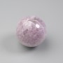 Kula ozdobna z naturalnego kunzytu, średnica 30-45 mm +/- różne rozmiary (cena za 100 g) waga od 120 g