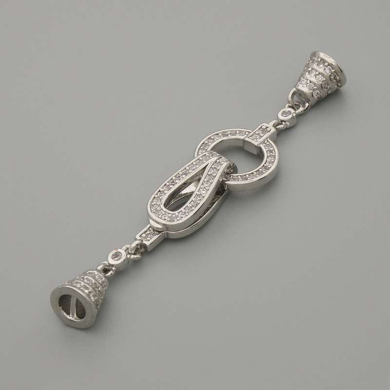 Furnitura jubilerska – zapięcie zakończeniowe w kolorze metalu srebrnym, z kryształami, średnica 20×11 mm, długość około 52 mm
