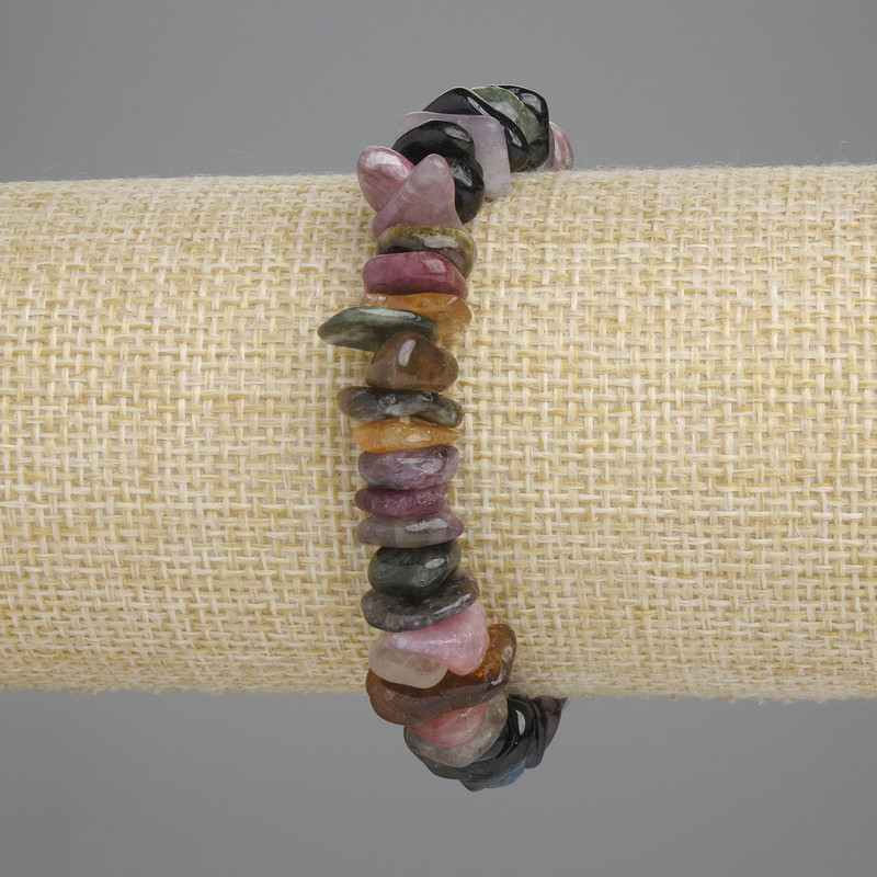 Bransoletka z drobinkami turmalinu, średnica 7–13×2–7 mm, długość 18 cm, elastyczna