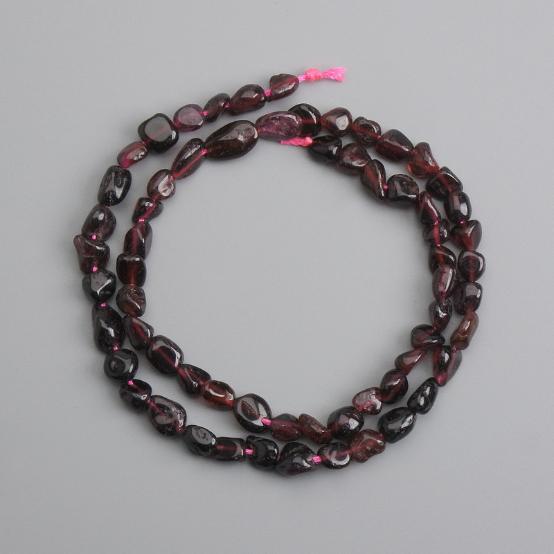 Koraliki granatu fasetowane, średnica 4–11 mm, rozmiar 5×5–7 mm, 5 mm ±, długość około 39 cm +