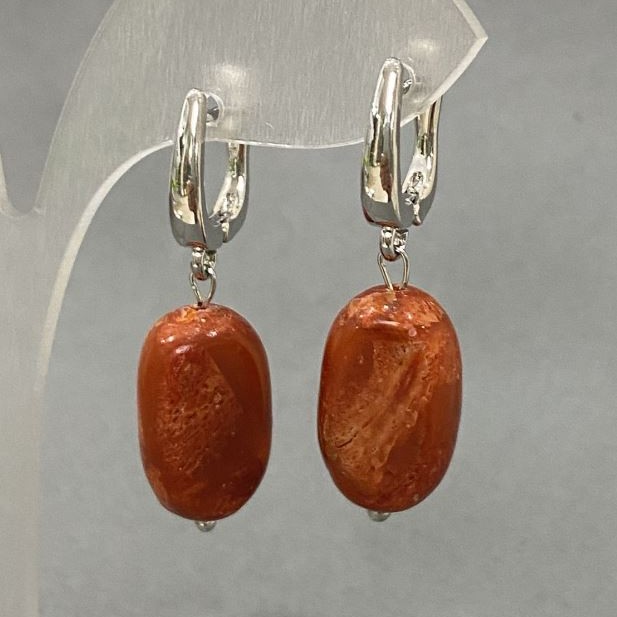 Kolczyki z koralu gąbczastego, owalne, 18×11 mm, długość 35 mm ±