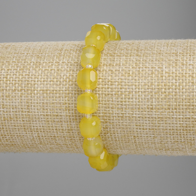 Bransoletka z żółtego agatu, fasetowana kostka, średnica 8,5×8,5 mm, koraliki 3 mm, długość 18 cm, na elastycznej gumce