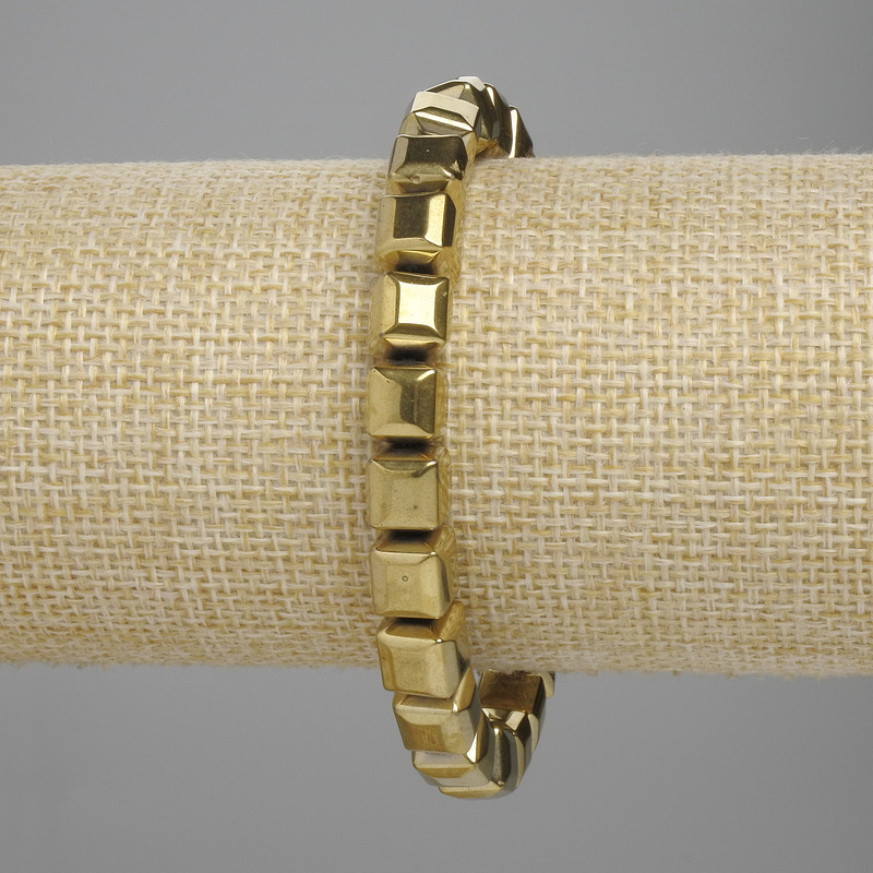 Bransoletka z hematytu w kostkach, średnica 8×8 mm ± kolor złocisty, długość 18 cm ± elastyczna