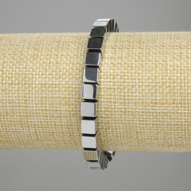 Bransoletka z hematitu w kostkach, średnica 6×6 mm ± kolor srebrzysty, długość 18 cm ± elastyczna