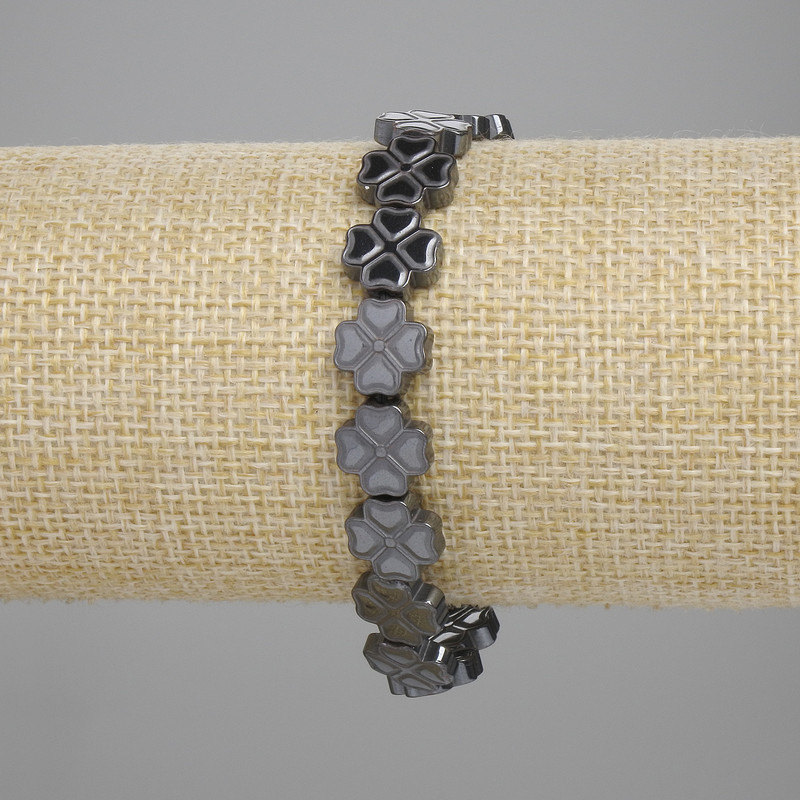 Bransoletka Hematyt Koniczyna 10×10 mm ±, długość 18 cm ±, elastyczna