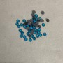 Kryształy strassowe do zimnego mocowania, kolor błękitny, średnica 4 mm, opakowanie ±35 g
