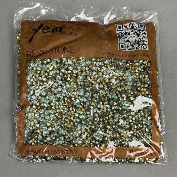 Kamienie strassowe w kolorze błękitu, średnica 4 mm (±), opakowanie 75 g (±)