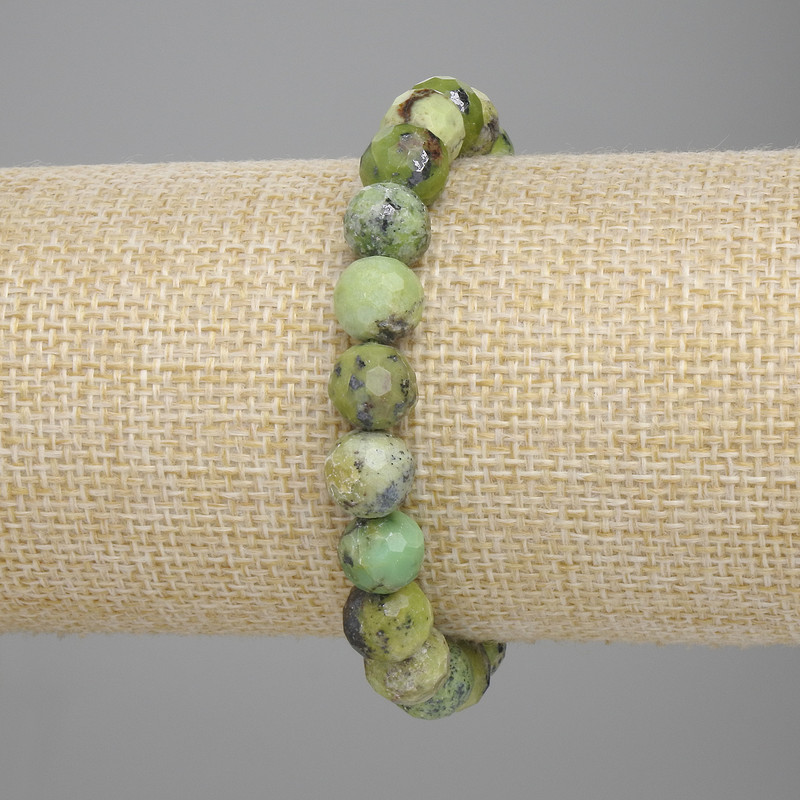Bransoletka z jadeitu – fasetowane kuleczki, średnica 10 mm ±, długość 18 cm ±, elastyczna