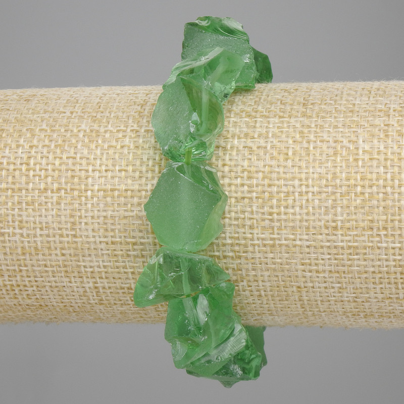 Bransoletka z tonowanego kwarcu, nieobrobione kamienie, średnica 8–17×11–16 mm, długość 18 cm, na elastycznej gumce