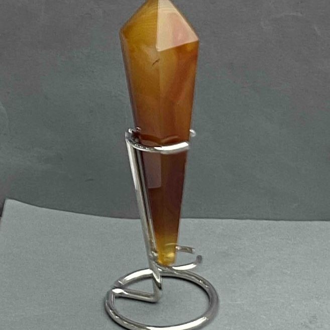 Ołówek suvenir stożkowy z agatu ze geodami 148×36 mm ± waga 175 g z podstawką