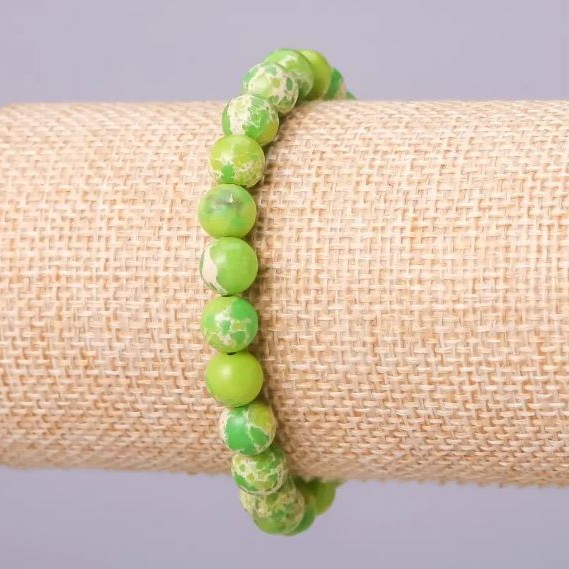 Bransoletka z naturalnego kamienia variscyt (prasowany) zielona kuleczka, średnica 10 mm, długość 18 cm na gumce