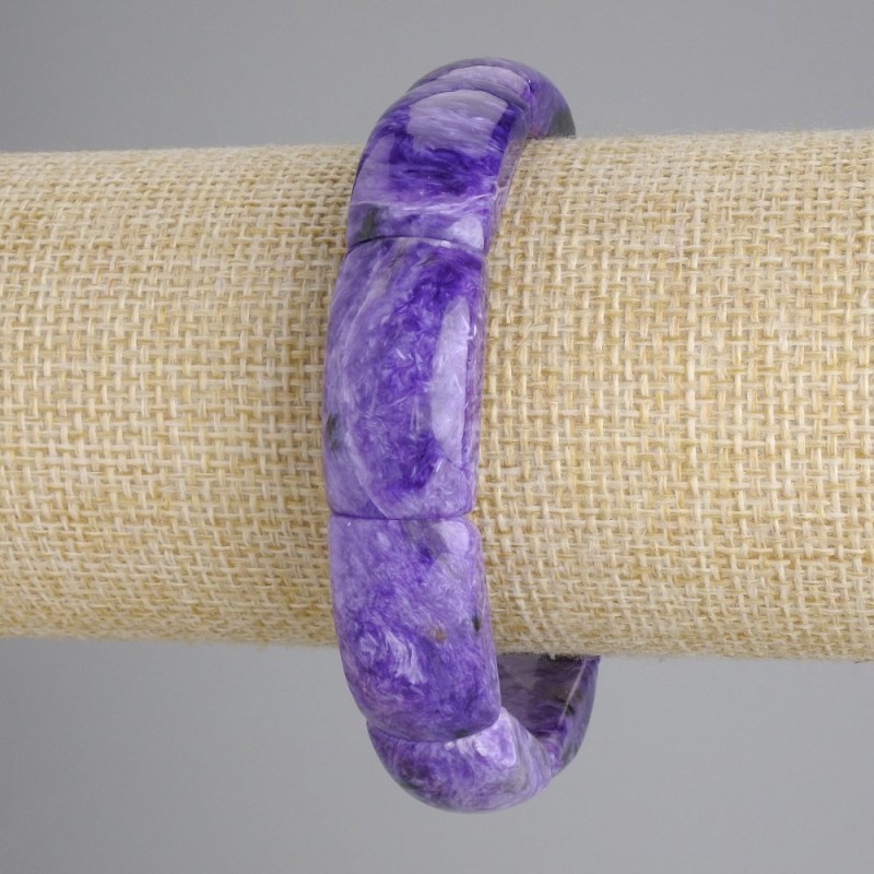 Bransoletka z naturalnego charoitu, ogniwo 24×13 mm, grubość 5 mm +/-; długość 18 cm +/- na elastycznej gumce
