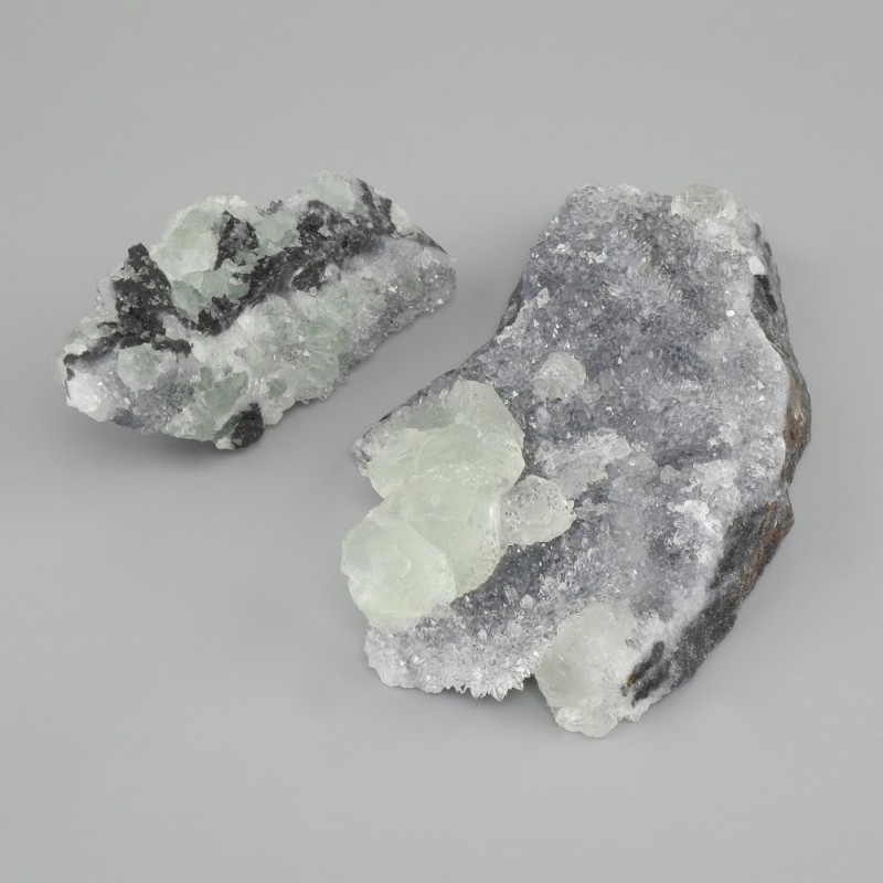 Kamień pamiątkowy apofilit 55-145 × 40-65 mm (±) (asortyment rozmiarów) (za 100 g ±)