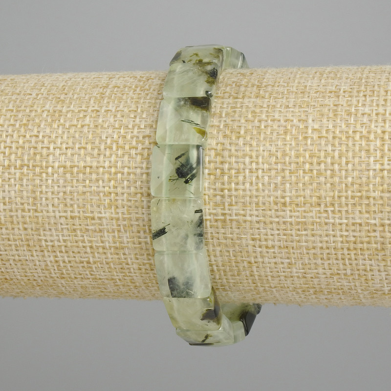 Bransoletka z fasetowanego prenitu, kwadratowego kształtu, średnica 10,5–11 × 10,5–11 mm ±, długość 18 cm ±, na elastycznej gumce