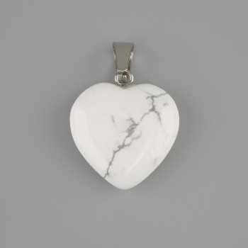 Wisiorek Serce z howlit 20×20 mm+-, długość 28 mm+-