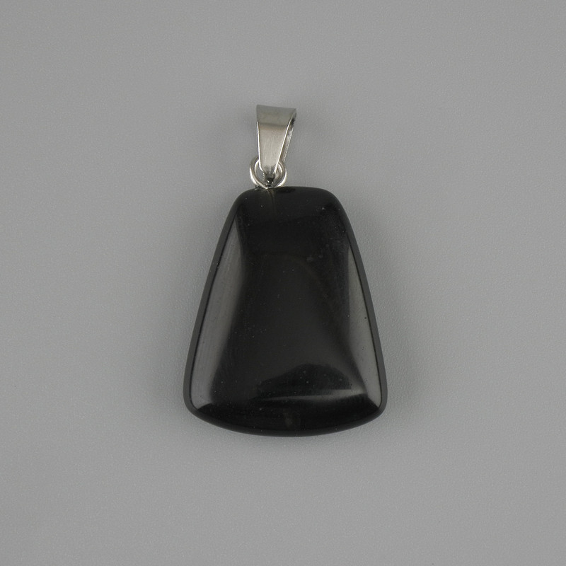 Wisiorek z agatu w trapezowym kształcie 17×21 mm, długość 30 mm+