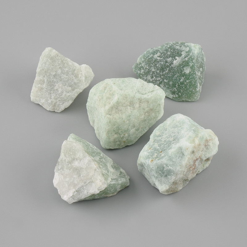 Kamień ozdobny do wnętrz, nieobrobiany nefryt 26-32×20-28 mm +- opakowanie 100 g (Cena za 100 g)