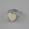 Pierścionek z masą perłową w kształcie serca, 13 × 13 mm ± bez kamienia, metal srebrzysty