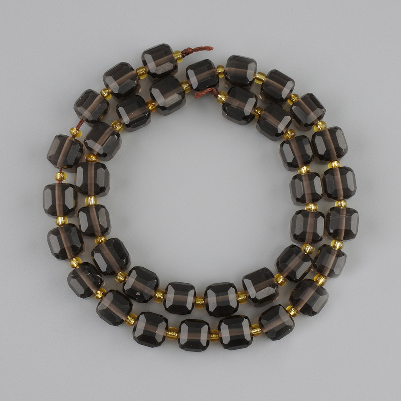Koraliki rauhtopaz w formie szlifowanego kubika, średnica 8×8 mm ±, koraliki 3 mm ±, długość 37 cm ± na nici