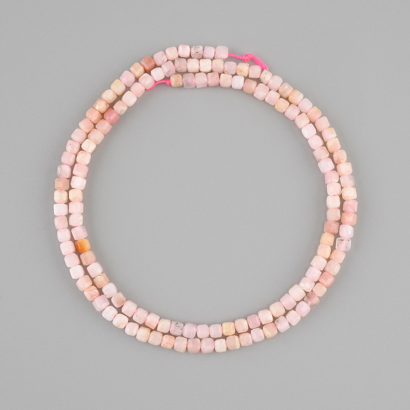 Koraliki różowy opal fasetowany sześcian, średnica 3×3 mm, długość 39 cm ±