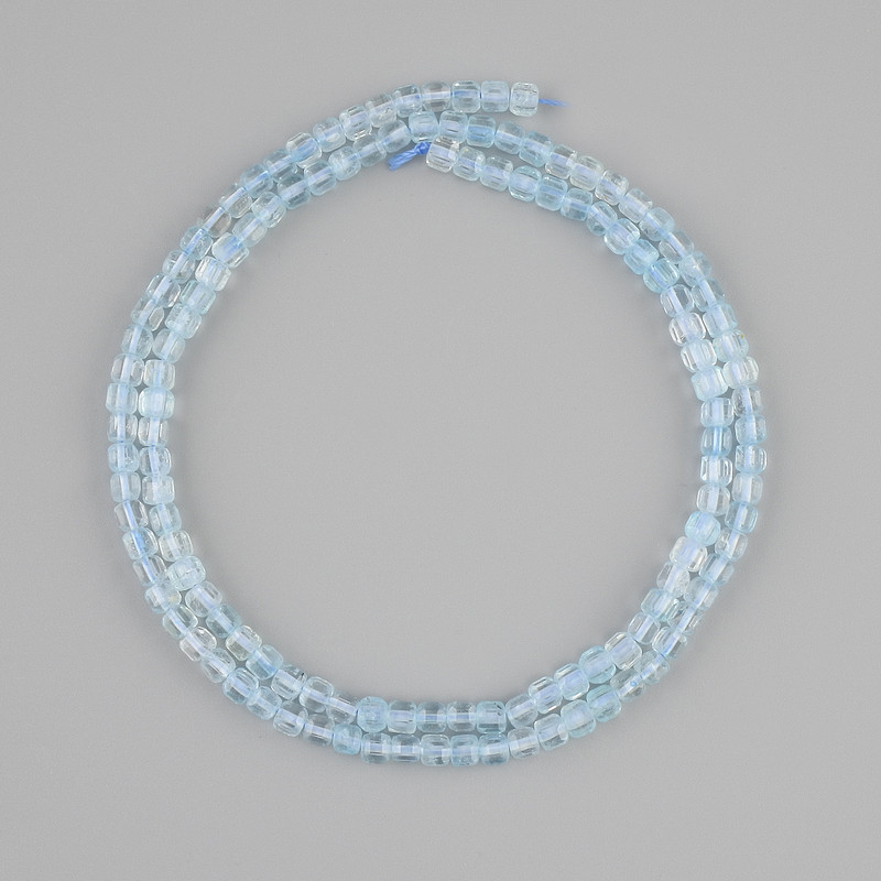 Koraliki fasetowane topazu w kształcie kostek, wymiary 3×3 mm, długość 39 cm