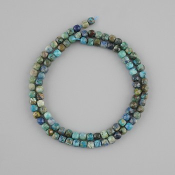 Koraliki z chryzokoli, fasetowane kostki, naturalny kamień, średnica 4×4 mm ±, długość 39 cm ±