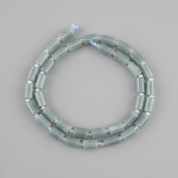 Koraliki jadeitu cylindryczne, średnica około 8 mm, długość około 5 mm, długość sznura 38 cm+