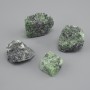 Naturalny nieobrabiany zoizyt, wymiary 26-40×20-30×9-22 mm ± (rozmiary z asortymentu) (Cena za 100 g)