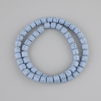 Koraliki z błękitnej lawy wulkanicznej, cylindryczne, średnica 6×6 mm, na żyłce, długość 37 cm+
