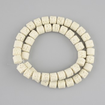 Koraliki z beżowej lawy wulkanicznej, cylindryczne, średnica 8×8 mm, na żyłce, długość około 38 cm
