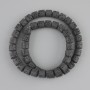 Koraliki z czarnej lawy wulkanicznej cylindryczne, średnica 8×8 mm, na żyłce, długość około 38 cm