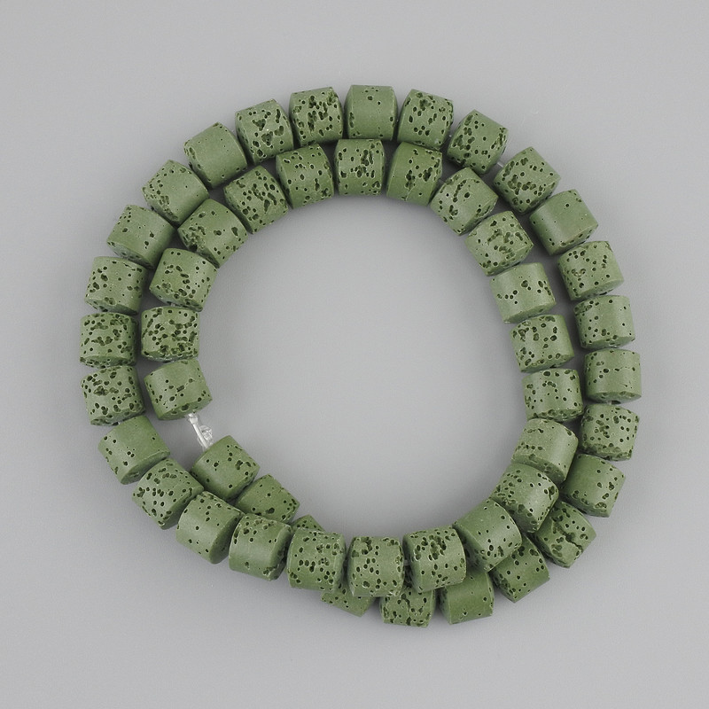 Koraliki z zielonej lawy wulkanicznej cylindryczne, średnica 8×8 mm, na żyłce jubilerskiej, długość 38 cm+