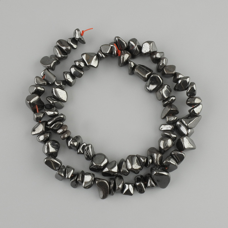 Koraliki hematitu w formie bryłek, średnica 5–13 mm, 5×4–8 mm ±, długość 40 cm, na żyłce