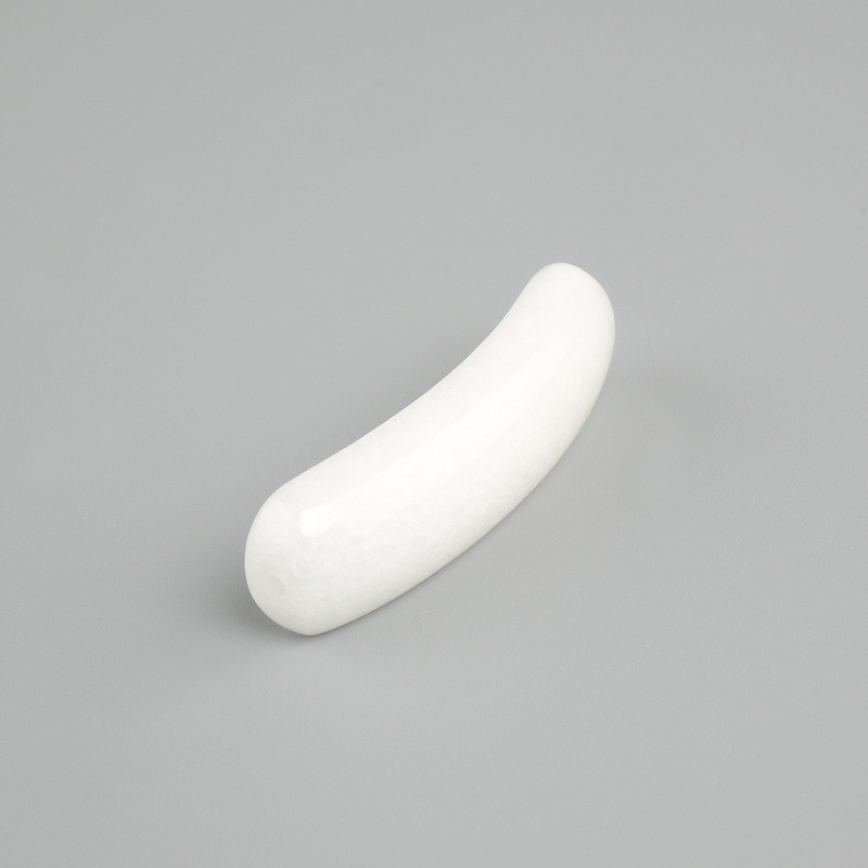 Koralik-wstawka z białego kwarcu — wygięty łącznik z otworami 36×10×6 mm+