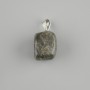 Wisiorek Totem z larvikitu w formie bloczka 14×11×11 mm, długość 23 mm, różnych rozmiarów