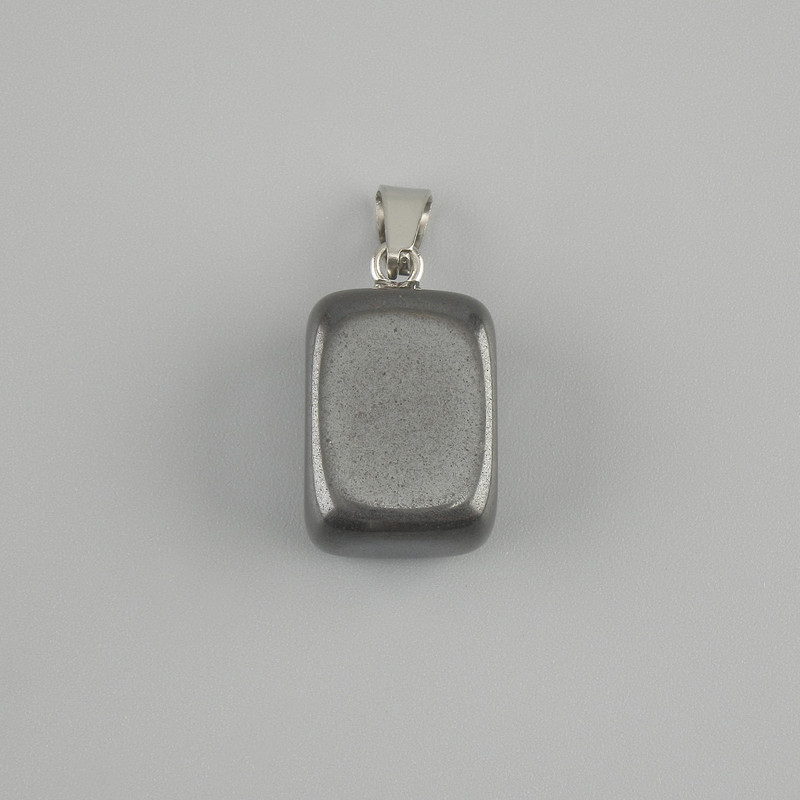 Wisiorek Totem z hematytu, klocek 14×11×11 mm ±, długość 23 mm ±, różne rozmiary