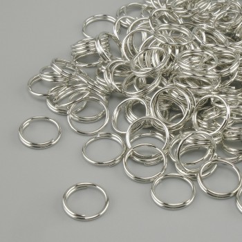 Furnitura jubilerska – Sprężynowy pierścień z zaczepem, średnica 8 mm, metal srebrzysty, opakowanie 20 g